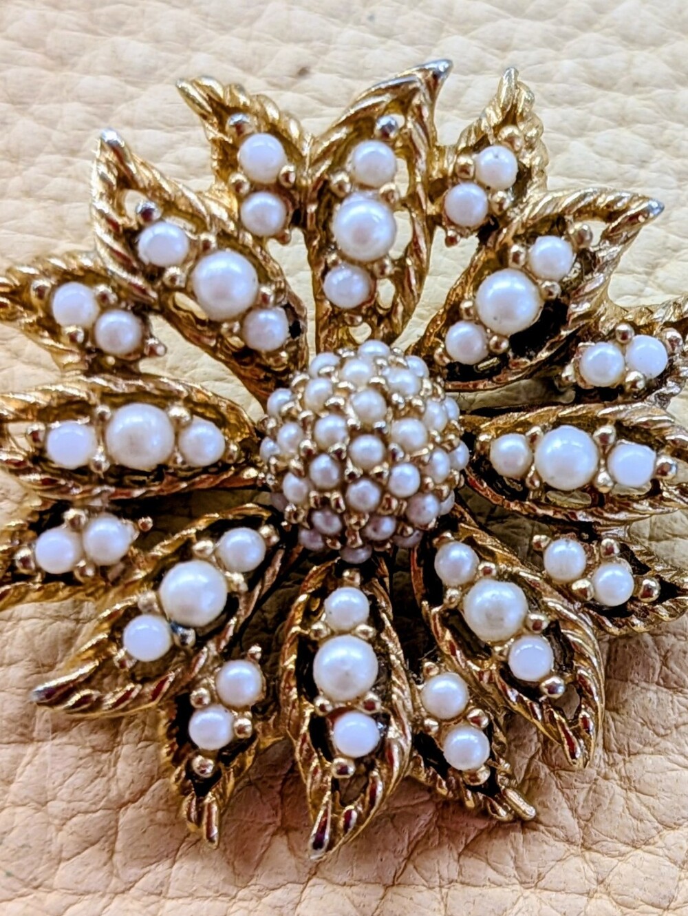 Ciner Vintage Brooch